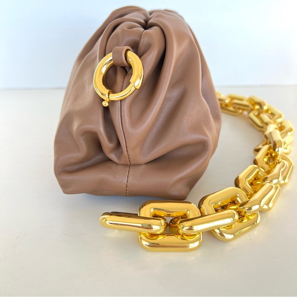 BOTTEGA VENETA The Chain Pouch Chunky Gold w Brown Leather Handbag Shoulder Bag - Picture 9 of 16